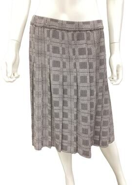 St. John Collection By Marie Gray Women’s Skirt Size 12 Knit Pleated A- Line B&W
